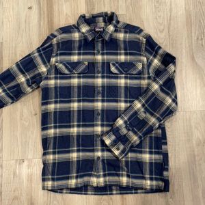 Men’s Medium Patagonia Flannel.